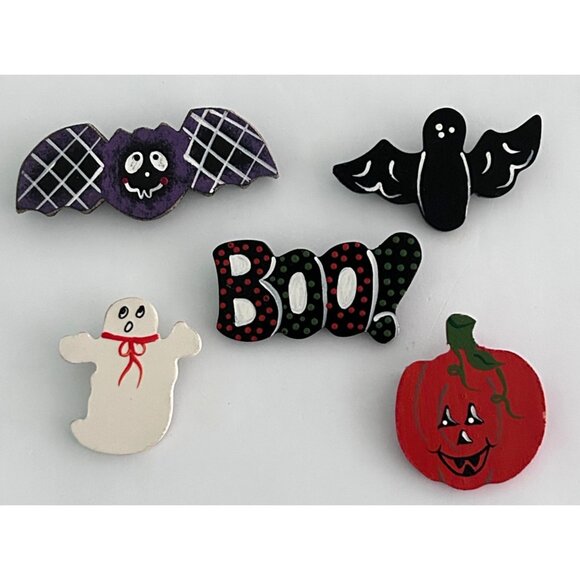 Set Of 5 Hand-Painted Halloween Pins Pin Ghost Bat Pumpkin Boo! Lot Teacher - Picture 1 of 3